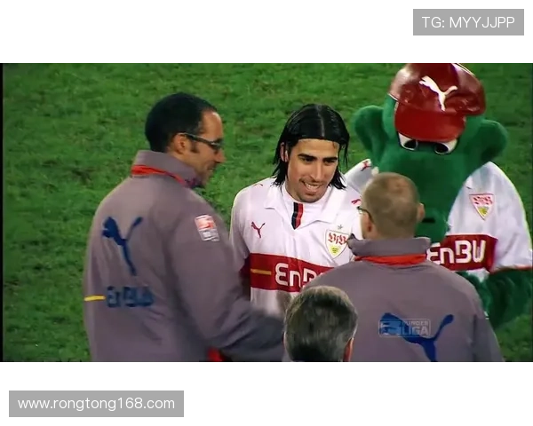 足球明星赫迪拉的辉煌职业生涯与场外生活揭秘 足球明星赫迪拉的辉煌职业生涯与场外生活揭秘