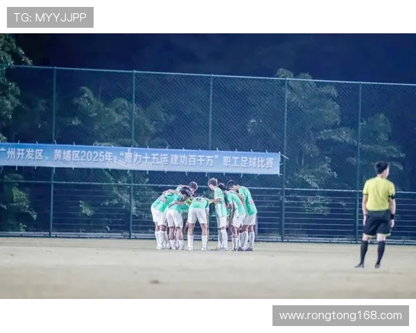 广州足球队的实力分析与未来发展展望探讨